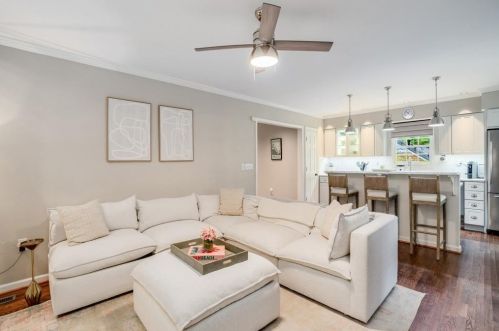 2505 Forrest Way, Atlanta GA  30305-3716 exterior