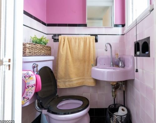 312 36th St, Paterson NJ 07504-1716 exterior