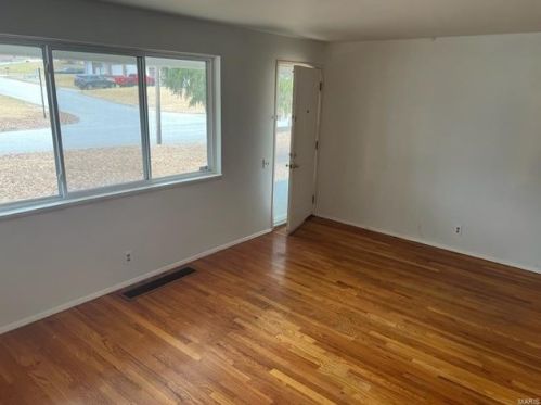 10288 Dacey Dr, Saint Louis MO 63136-3313 exterior