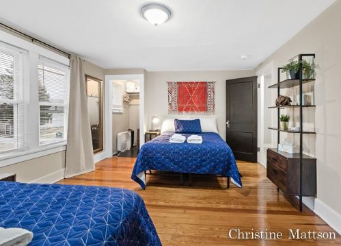 1849 Cherry St, Meskegon MI  49441-1013 exterior