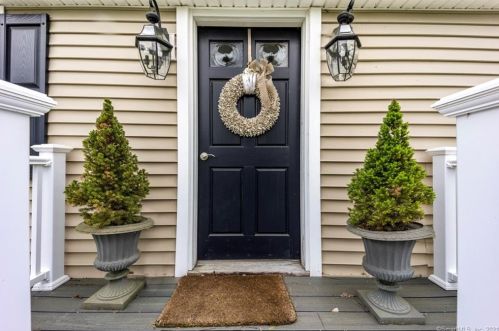 106 Grandview Dr, Ridgefield, CT 06877-3016