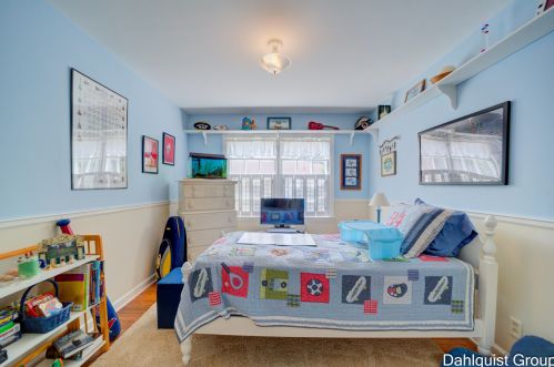 806 Moulton Ave, Meskegon MI 49445-2921 exterior