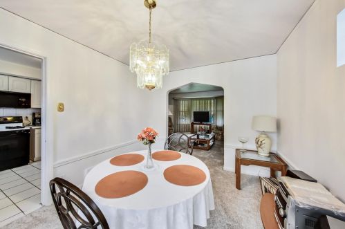 9401 Justine St, Chicago IL 60620-5129 exterior