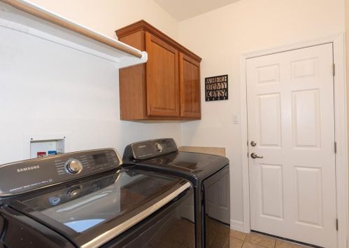 12504 Emerald Oaks Dr, Austin TX 78748 exterior