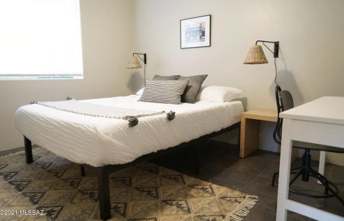 449 Lester St, Tucson AZ 85705-8923 exterior