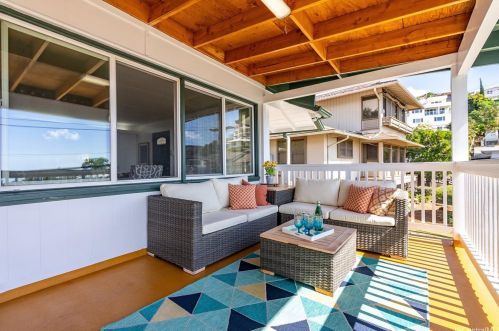 1952 Bertram St, Honolulu HI 96816-2006 exterior