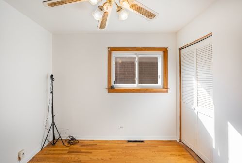 5005 Kilpatrick Ave, Chicago IL 60652-2010 exterior