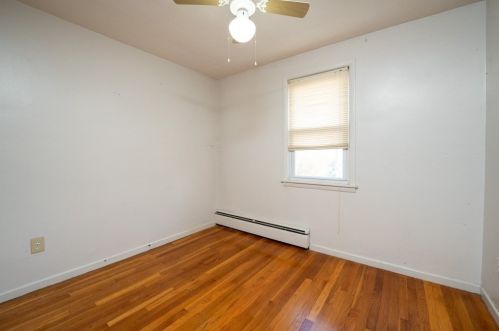 281 Hartwick St, Springfield MA 01108-3564 exterior