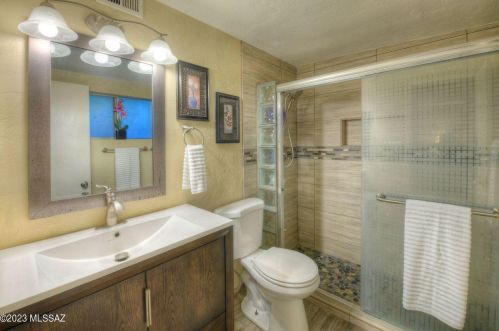 1302 Camino Seco, Tucson AZ 85710-1707 exterior