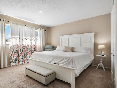 182 Selva Ct, Fort Pierce FL 34983-2020 exterior