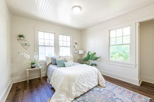 1950 Coyne St, Honolulu, HI 96826-1331