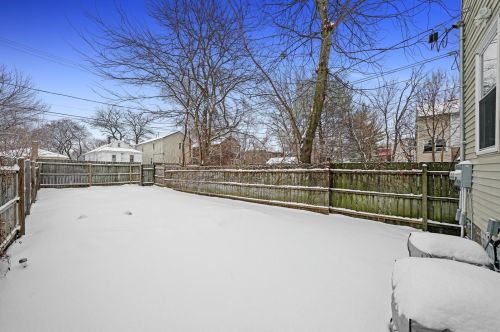 5221 Carpenter St, Chicago IL 60621-1414 exterior