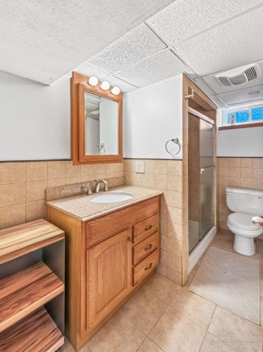 5431 Newcastle Ave, Chicago IL 60638-2303 exterior