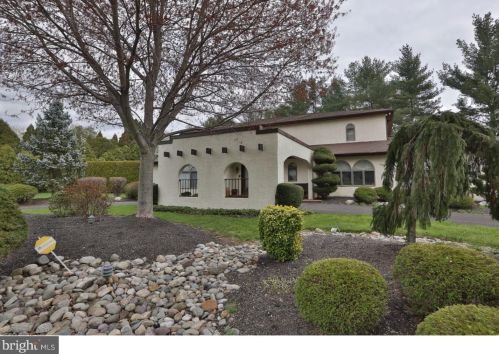 469 Long Ln, Huntingdon Valley, PA 19006-2932