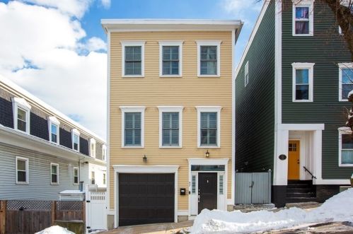 97 Pearl St, Boston, MA