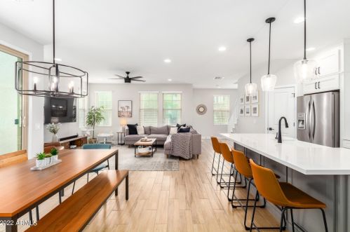 25818 20 Ln, Phoenix AZ 85085-1714 exterior