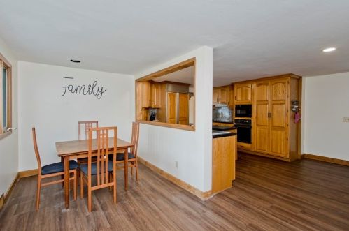 315 Winton St, Springfield MA  01118-1257 exterior