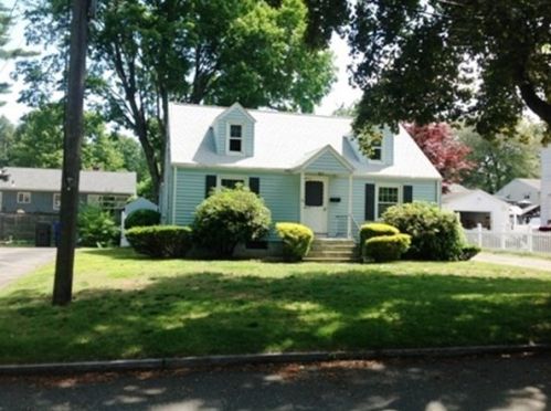 21 Lynwood Ter, Springfield, MA 01104-1126