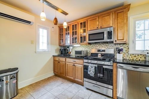 103 Birchwood Ave, Springfield MA  01106-1107 exterior