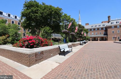 827 Royal St, Alexandria VA  22314-4340 exterior