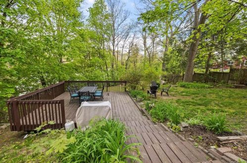 7 Empire Dr, Patterson NY 12563-2122 exterior