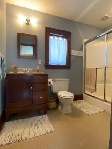 1435 Milton St, Grand Rapids MI 49506-1714 exterior