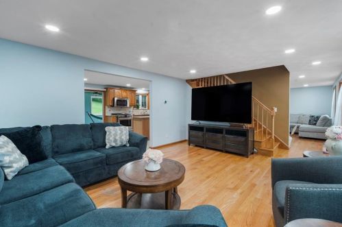 273 Oregon Ave, Woonsocket RI  02895-4959 exterior