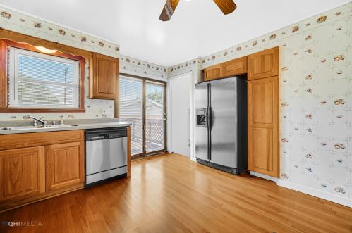 9213 Avers Ave, Chicago IL 60805-1415 exterior