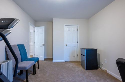 1201 Cascade Hl Dr, Atlanta GA 30336 exterior