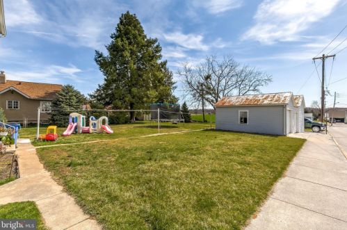 501 King St, Littlestown PA 17340-1621 exterior