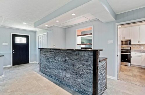 1253 Lakewood Ave, Pittsburgh PA 15229-1729 exterior