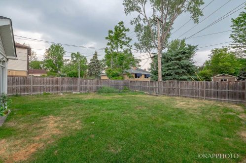 6067 Caldwell Ave, Chicago IL  60646-4835 exterior