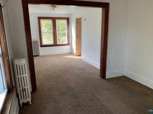 1812 2nd St, Duluth MN 55812-1738 exterior