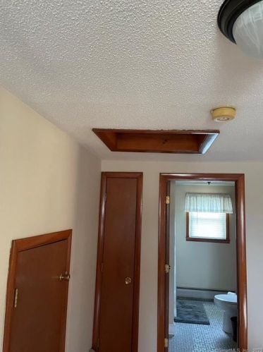 43 Grandview St, New Britain CT 06053-3048 exterior