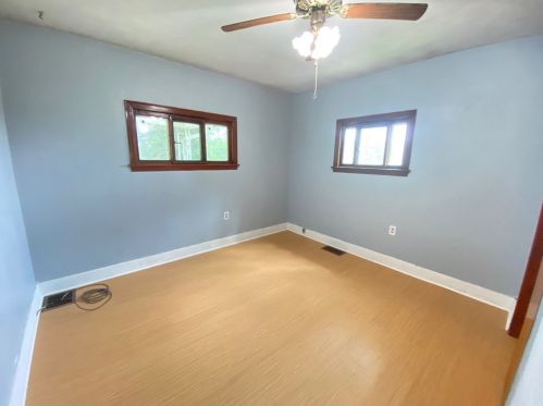 10052 Calvin St, Pittsburgh PA 15201-1144 exterior