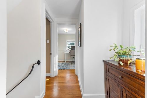 932 Meadowcroft Ave, Pittsburgh PA 15216-1119 exterior