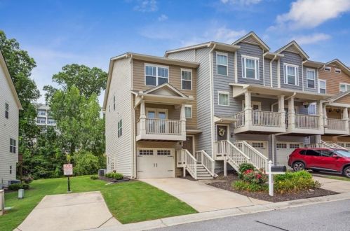 1340 Liberty Pkwy, Atlanta GA  30318-9380 exterior