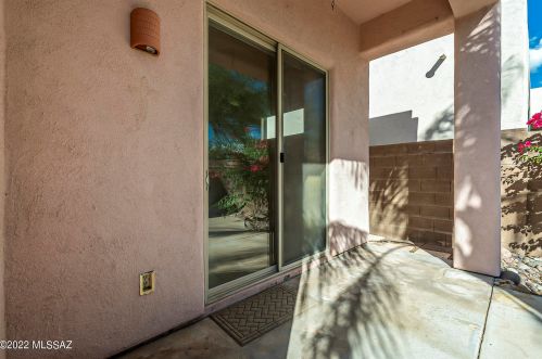 378 Camino Lomas, Tucson AZ 85704-6977 exterior
