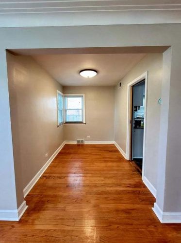 2817 97th St, Chicago IL  60617-5054 exterior