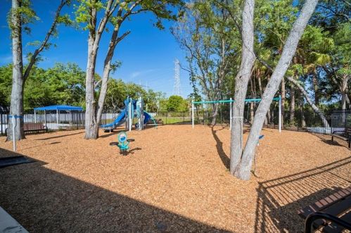 7911 Moccasin Trl Dr, Riverview FL 33578-8857 exterior