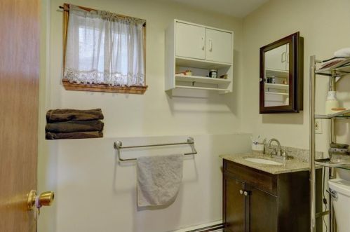 37 Congress Ave, Providence RI  02907-1717 exterior