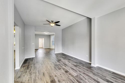 2623 Monticello Ave, Chicago IL 60618-5321 exterior