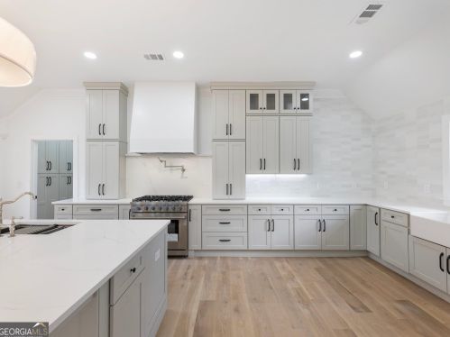 690 Amberidge Trl, Atlanta GA 30328-2812 exterior