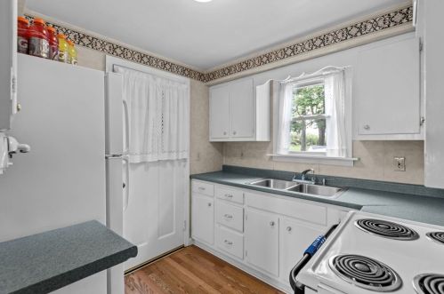 6739 Madison Ave, Pittsburgh PA 15122-2737 exterior