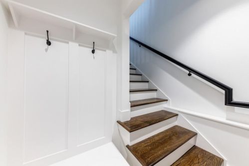 62 Montgomery St, Atlanta GA  30307-2844 exterior