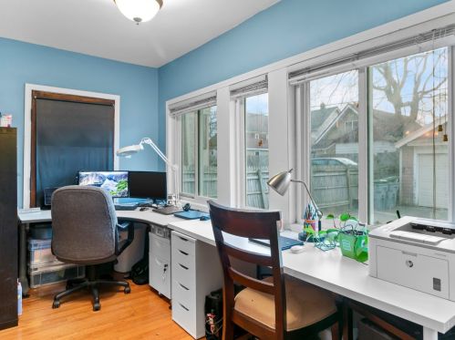 1749 47, Milwaukee WI 53208-1710 exterior