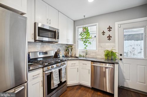 1529 Colorado St, Philadelphia PA  19146-4734 exterior