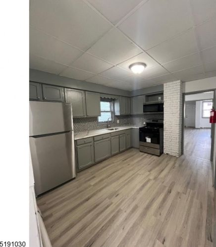 852 Paterson Ave, East Rutherford NJ  07073-1016 exterior