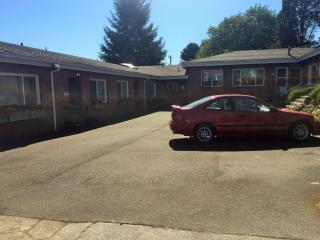 6217 5th Ave, Seattle WA  98107-2122 exterior