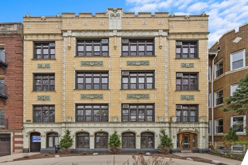 1127 Farwell Ave, Chicago, IL 60626-3809